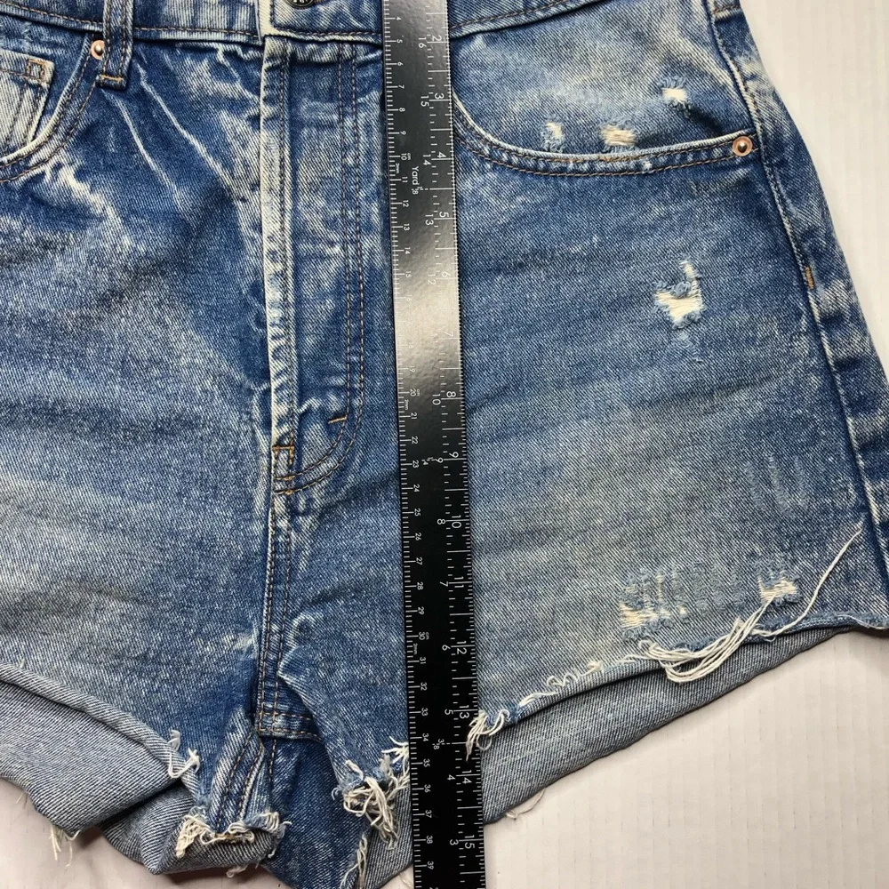 Wild Fable Distressed Blue Size 8 Denim Shorts